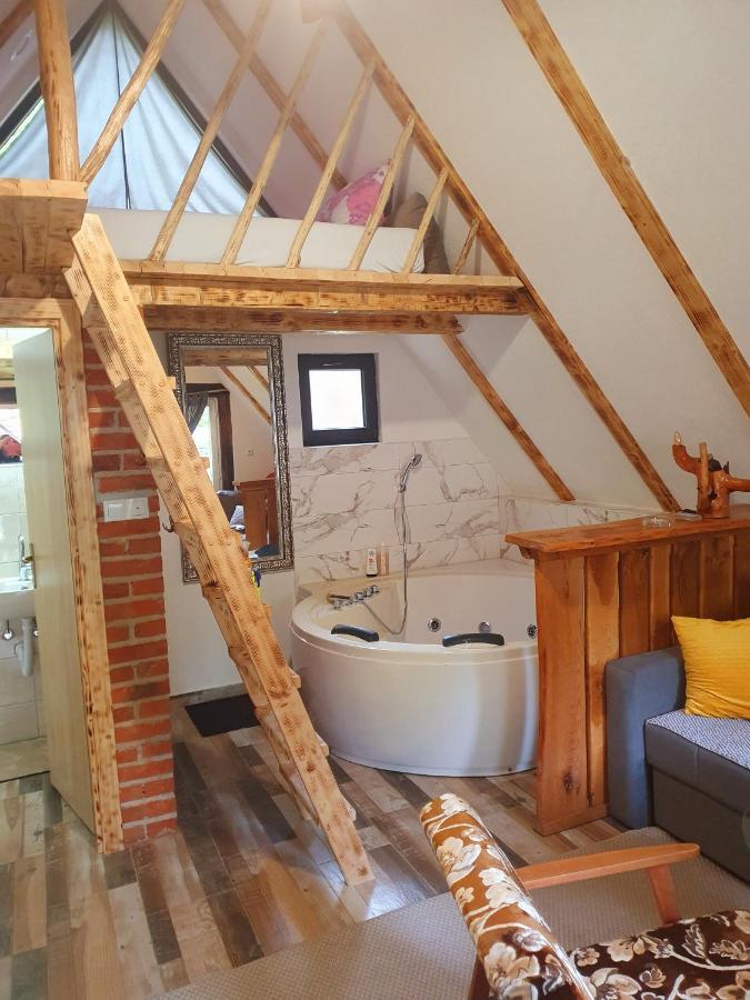 Etno Selo Bistrovo Apartamento Vitez Exterior foto