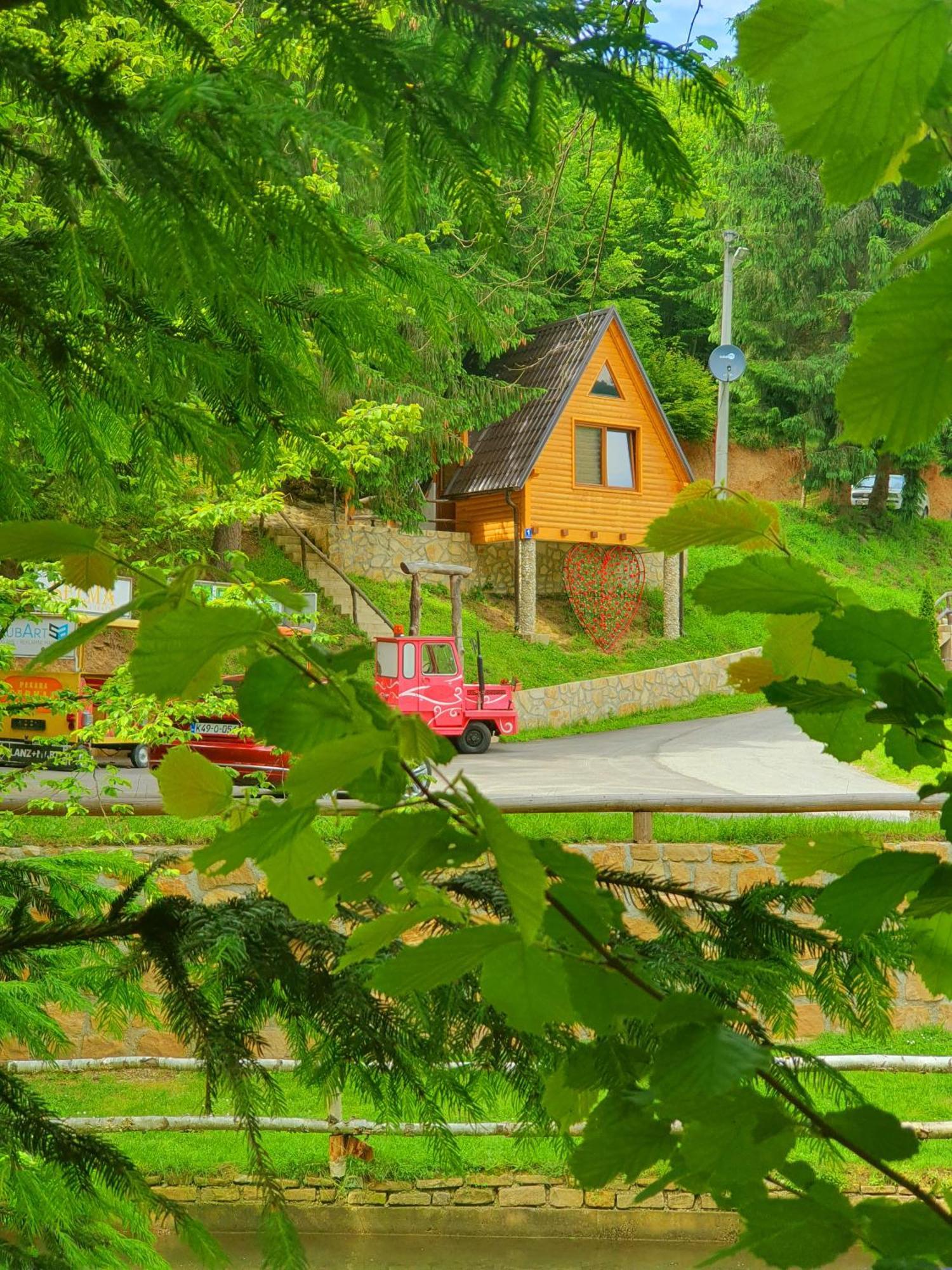 Etno Selo Bistrovo Apartamento Vitez Exterior foto